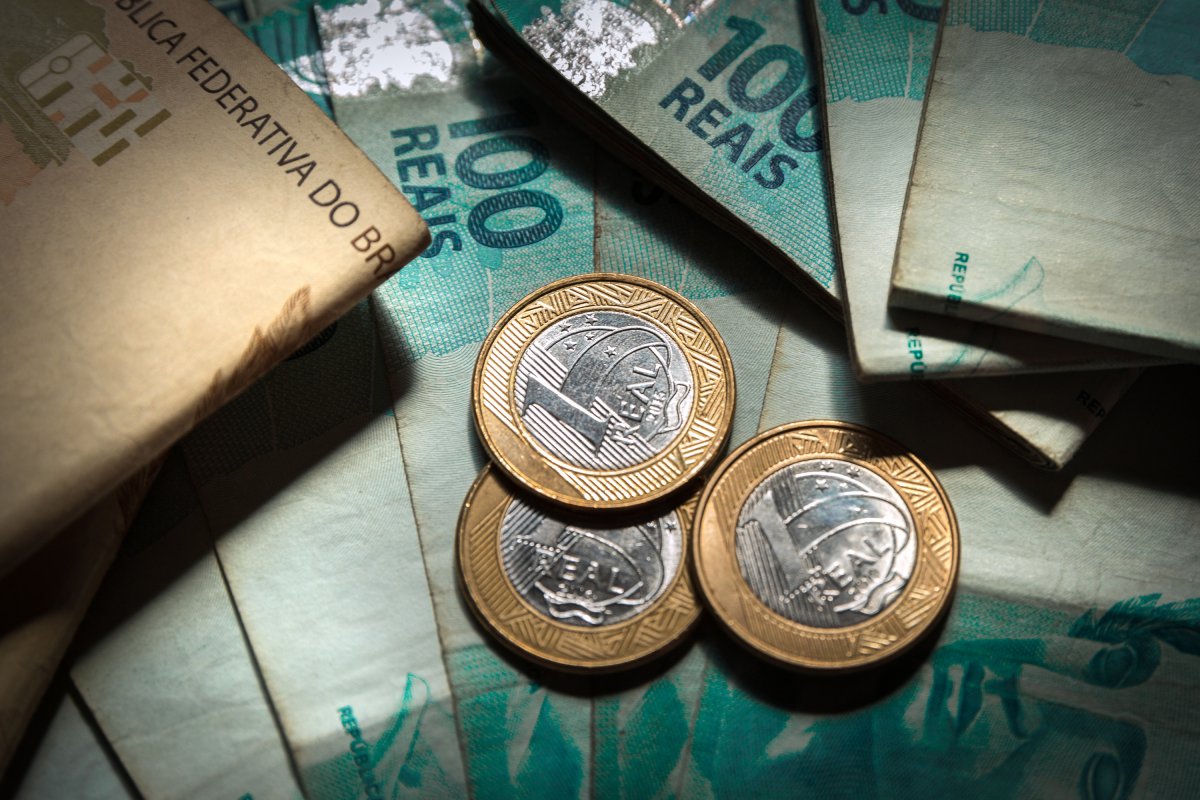 BC: economia brasileira reage em abril e sobe 0,44%