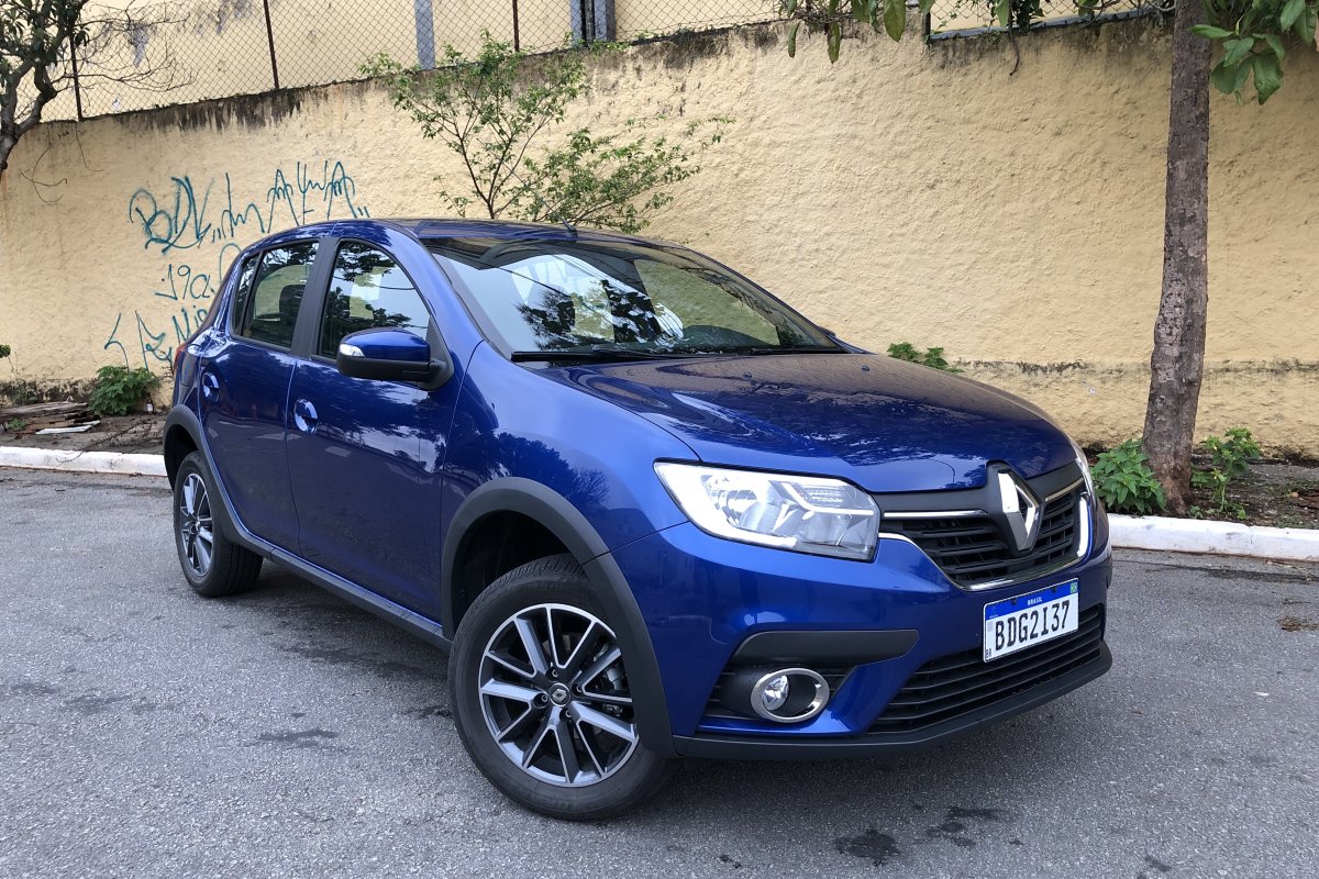 Rodamos 400km com o novo Sandero 1.6 CVT: confira