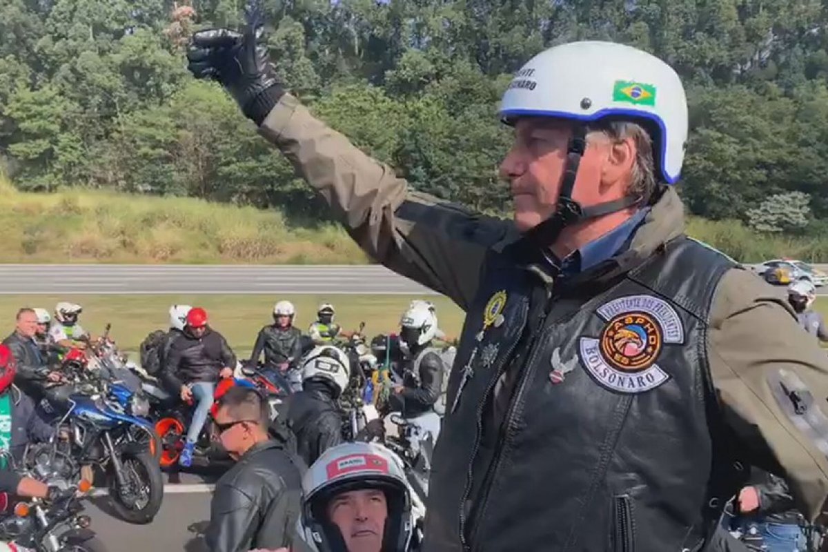 MP investiga organizadores do passeio de motos com Bolsonaro em SP