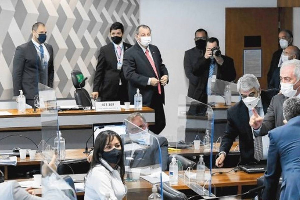 CPI da Covid fará investigação para apurar compra da Covaxin por empresa brasileira