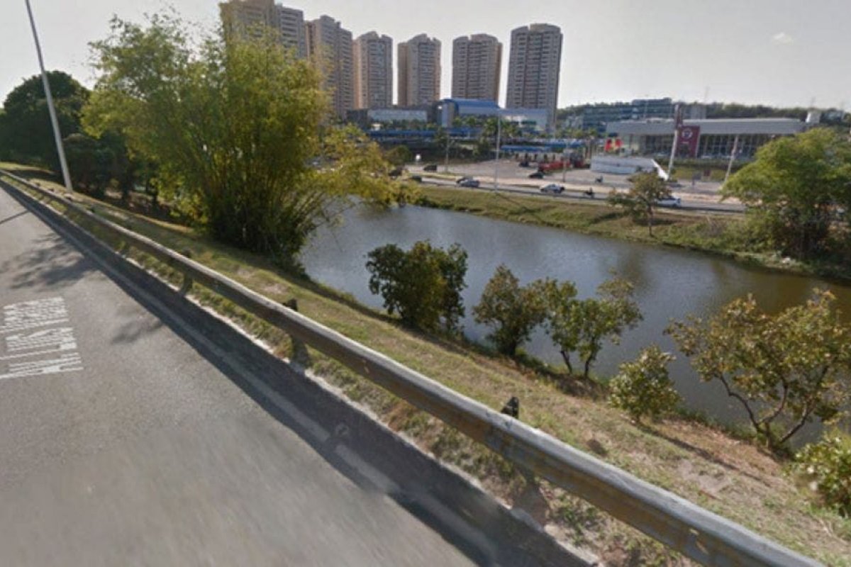 Corpo é encontrado em lagoa na região da Avenida Paralela, em Salvador