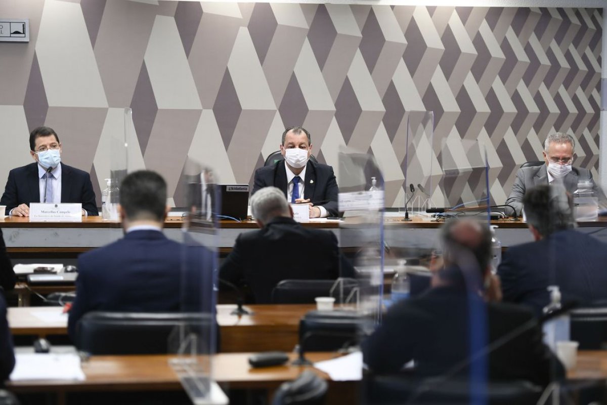 Ex-secretário de Saúde do Amazonas diz à CPI da Pandemia que falta de oxigênio durou dois dias