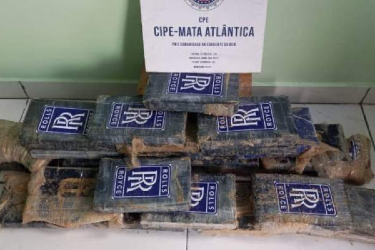 Polícia apreende 30kg de pasta base de cocaína em Mucuri, na Bahia