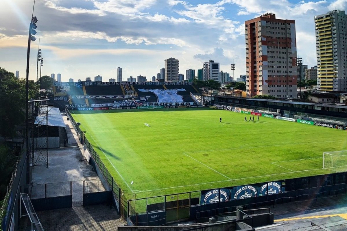 Em busca do primeiro triunfo na Série B, Vitória visita o Remo em Belém
