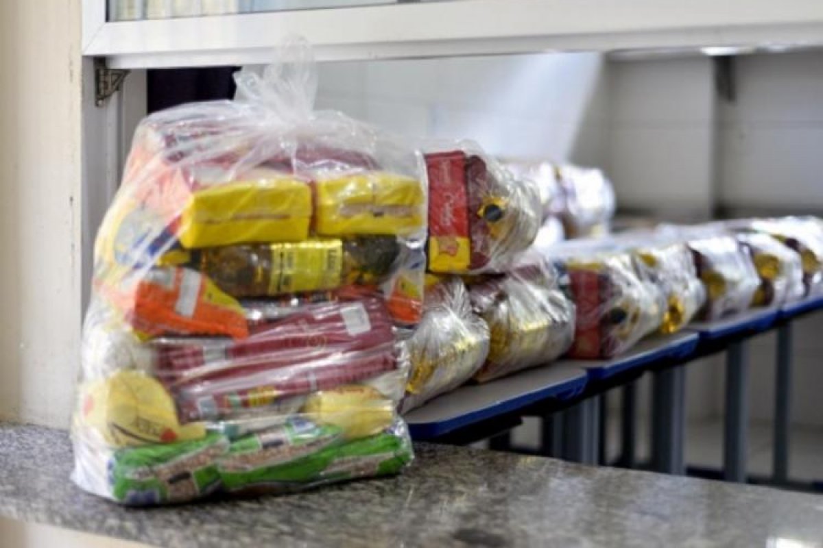 Salvador: distribuição de cestas básicas para alunos da rede municipal começa nesta quinta (17)