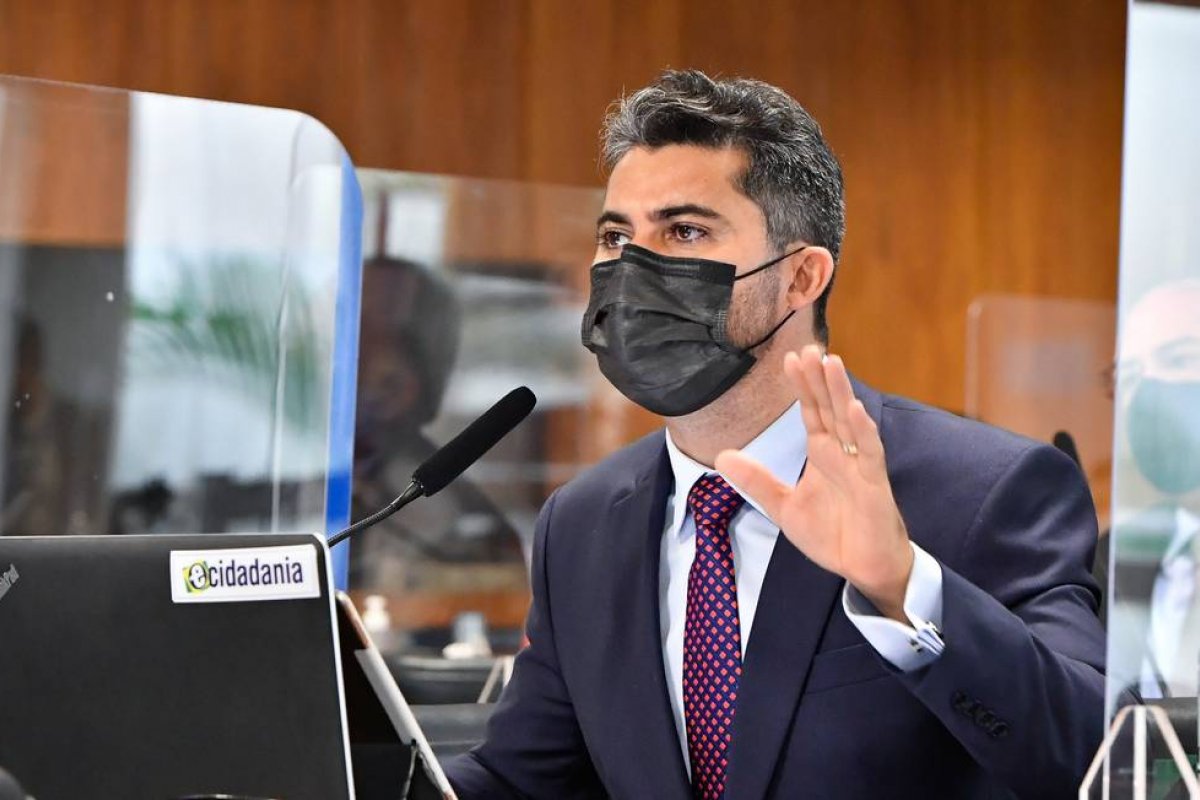 Relator retira incentivo para carvão e permite privatização da Eletrobras sem contratação prévia de térmicas