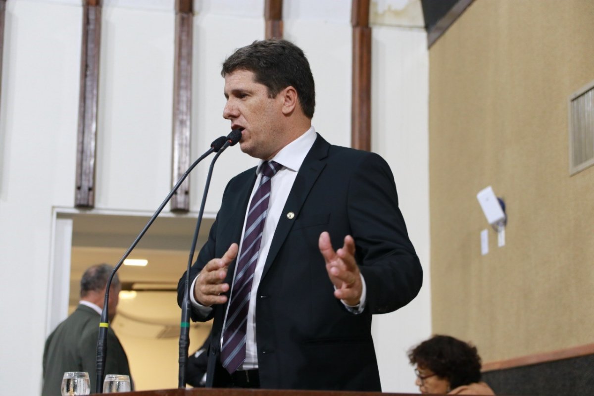 Presidente da UPB teme colapso de UTIs com aglomerações no São João