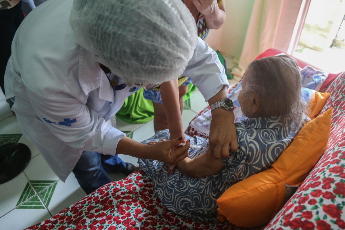 Salvador: agendamento pelo Vacina Express é liberado para imunização domiciliar neste final de semana