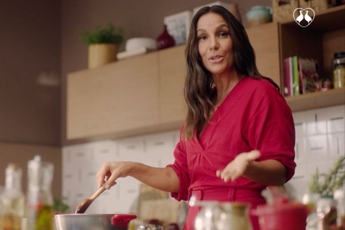 Ivete Sangalo estrela sua primeira campanha como embaixadora da Perdigão