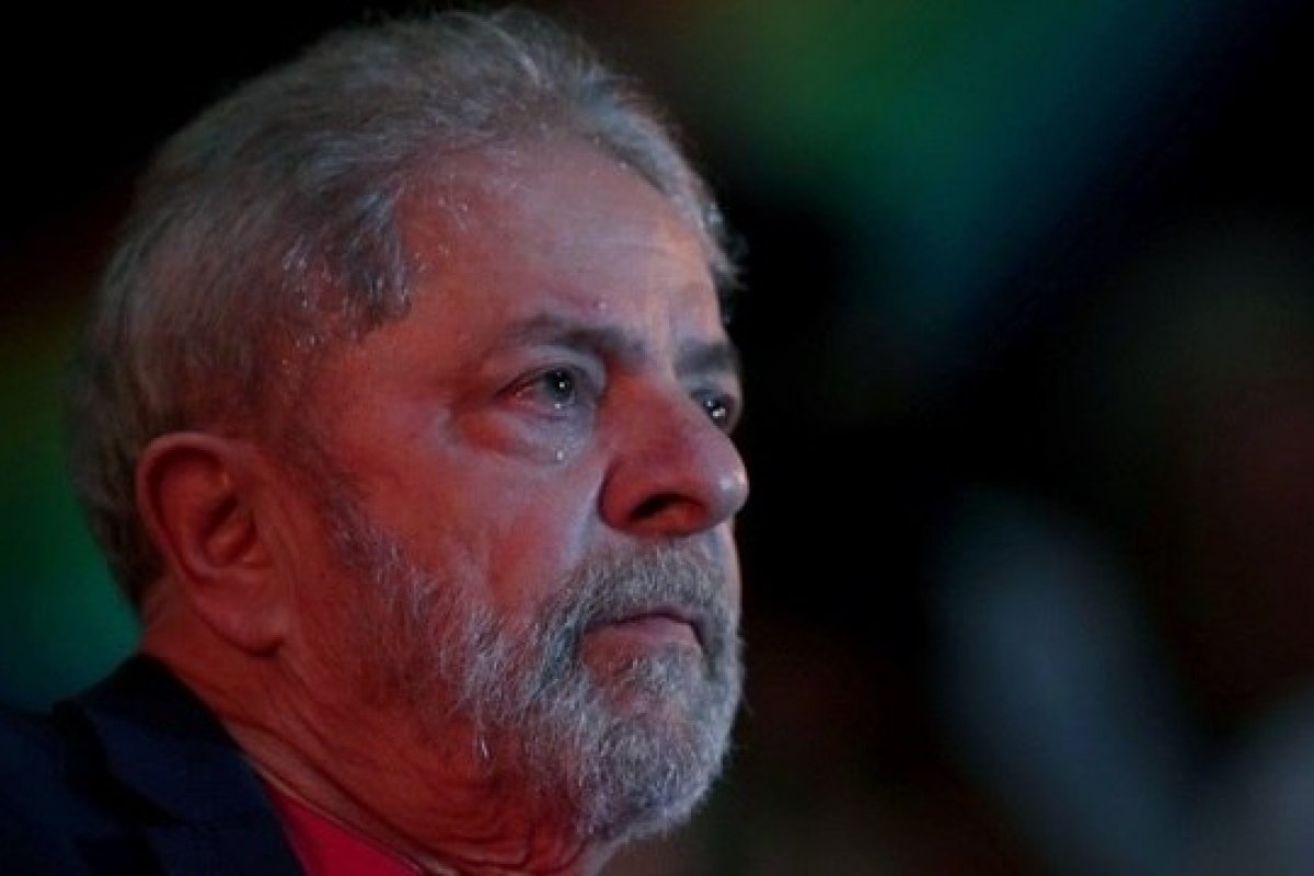 Senador afirma que Lula tomou cloroquina em Cuba; assessoria do ex presidente nega