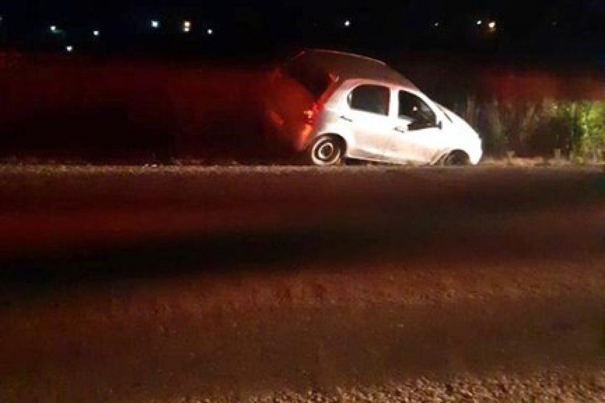 Carro roubado em Alagoinhas é recuperado pela PRF em Conceição do Jacuípe