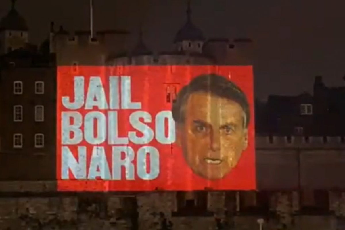 Vídeo:"Jail Bolsonaro": protesto em Torre de Londres pede prisão do presidente brasileiro