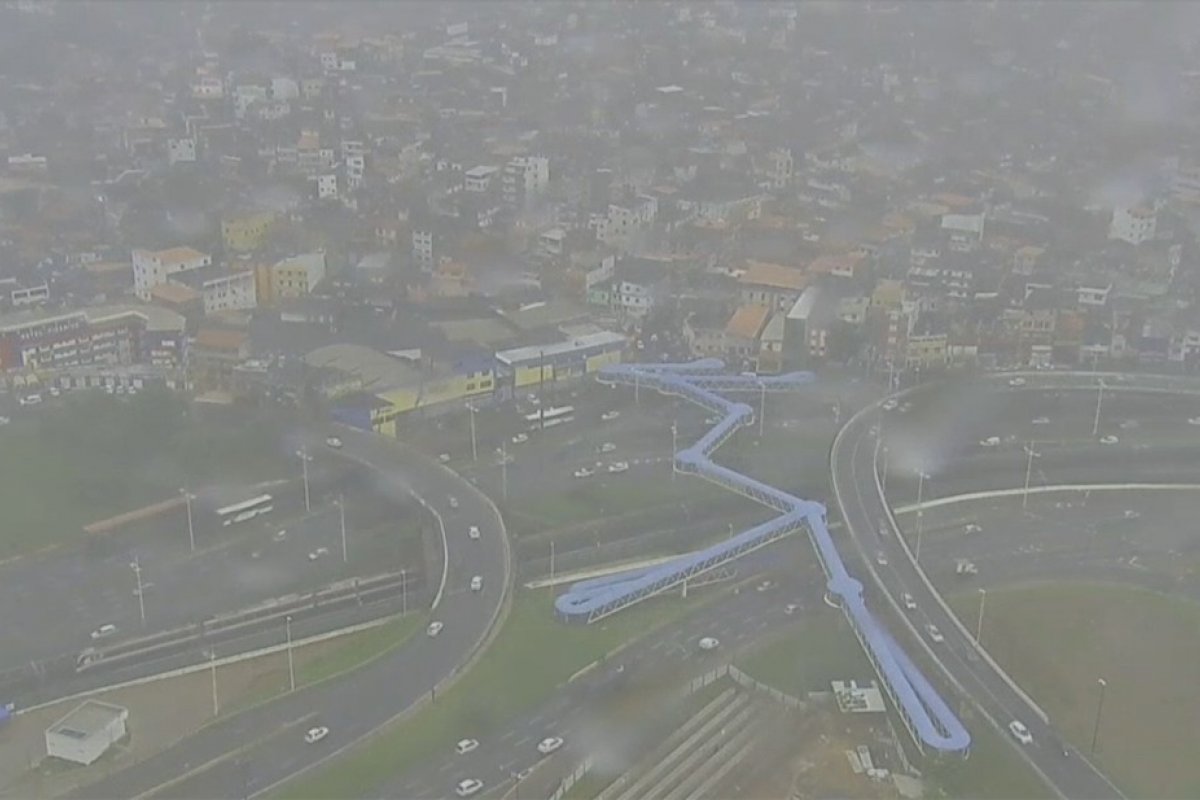 Inverno começa com tempo fechado e chuvas isoladas nesta segunda-feira (21), em Salvador