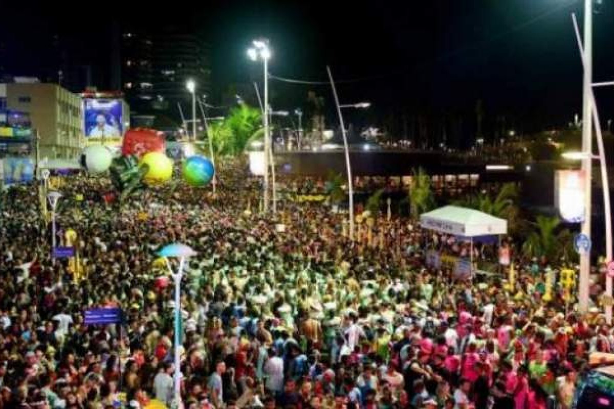 Secretário diz que Salvador já começa a assinar contratos com fornecedores para Carnaval de 2022