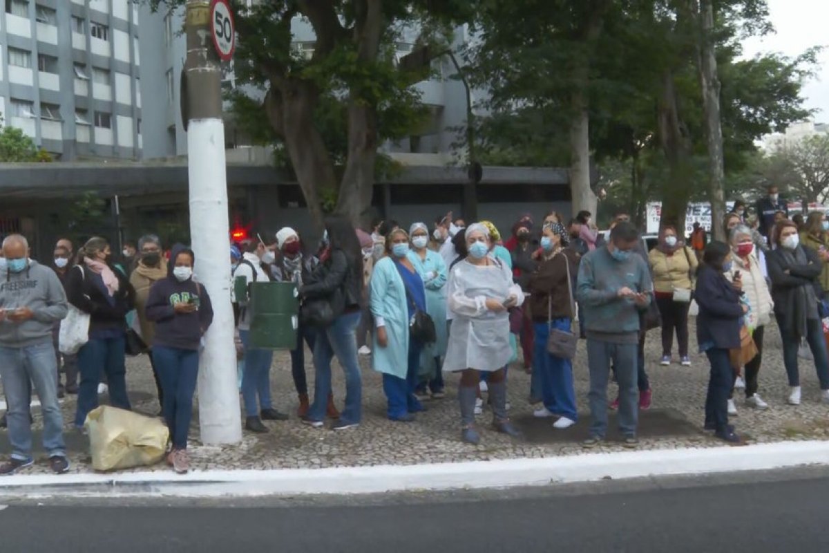 Incêndio atinge Hospital no centro de SP na manhã desta segunda-feira (21)