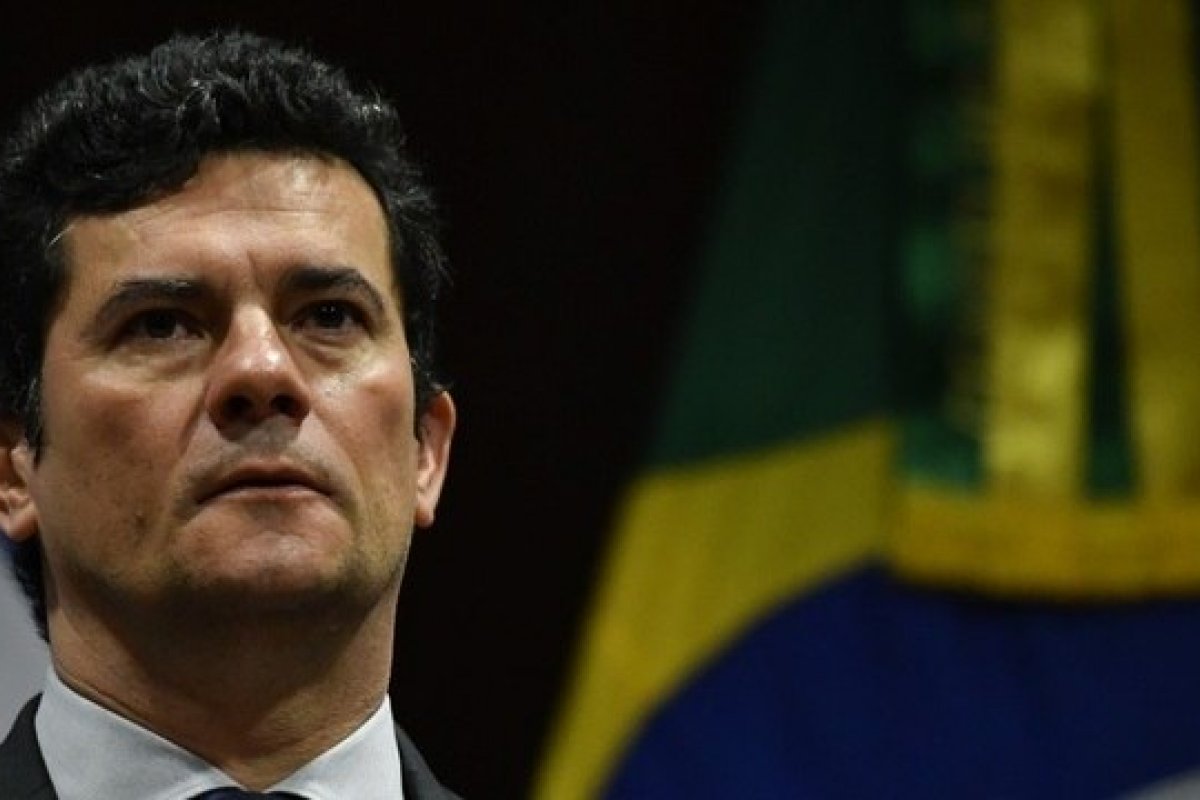 Moro é retirado de evento de Direito após causar revolta entre professores