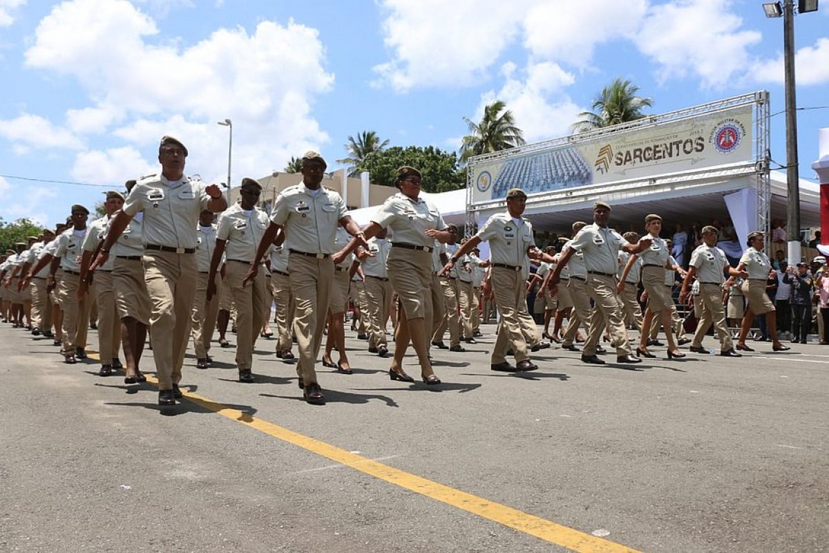 Cidade em alerta: policiais realizam assembleia para decidir possível paralisação na Bahia