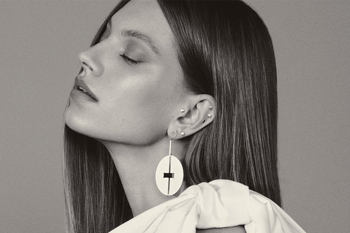 Marca de vestuário e joias lança coleção de acessórios em prata