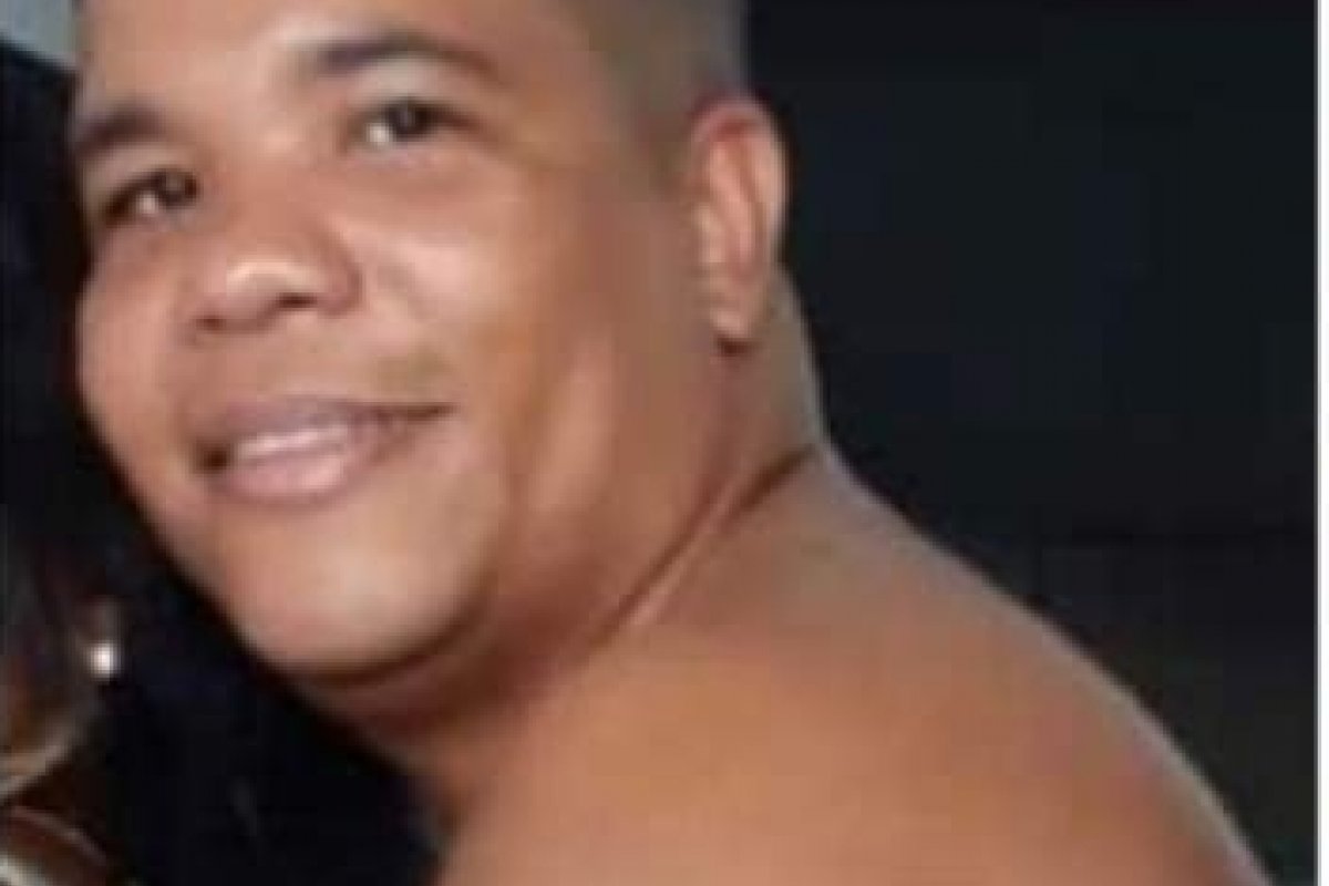 Homem esfaqueia ex-esposa por não aceitar fim do relacionamento