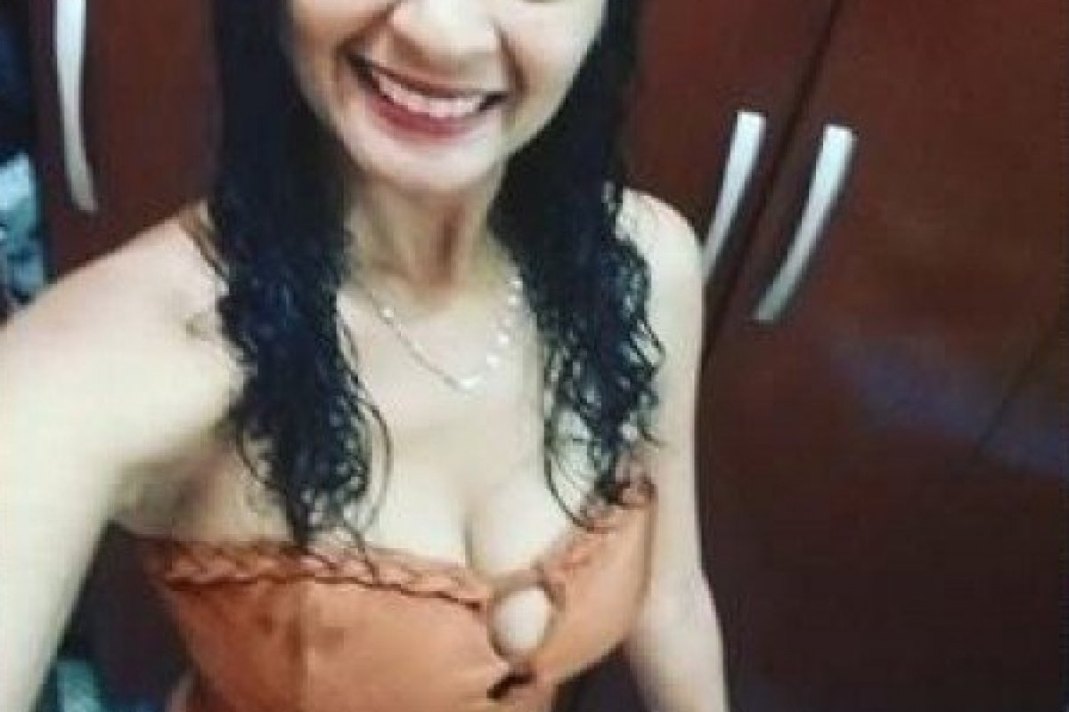 Jovem é assassinada a tiros na frente da filha