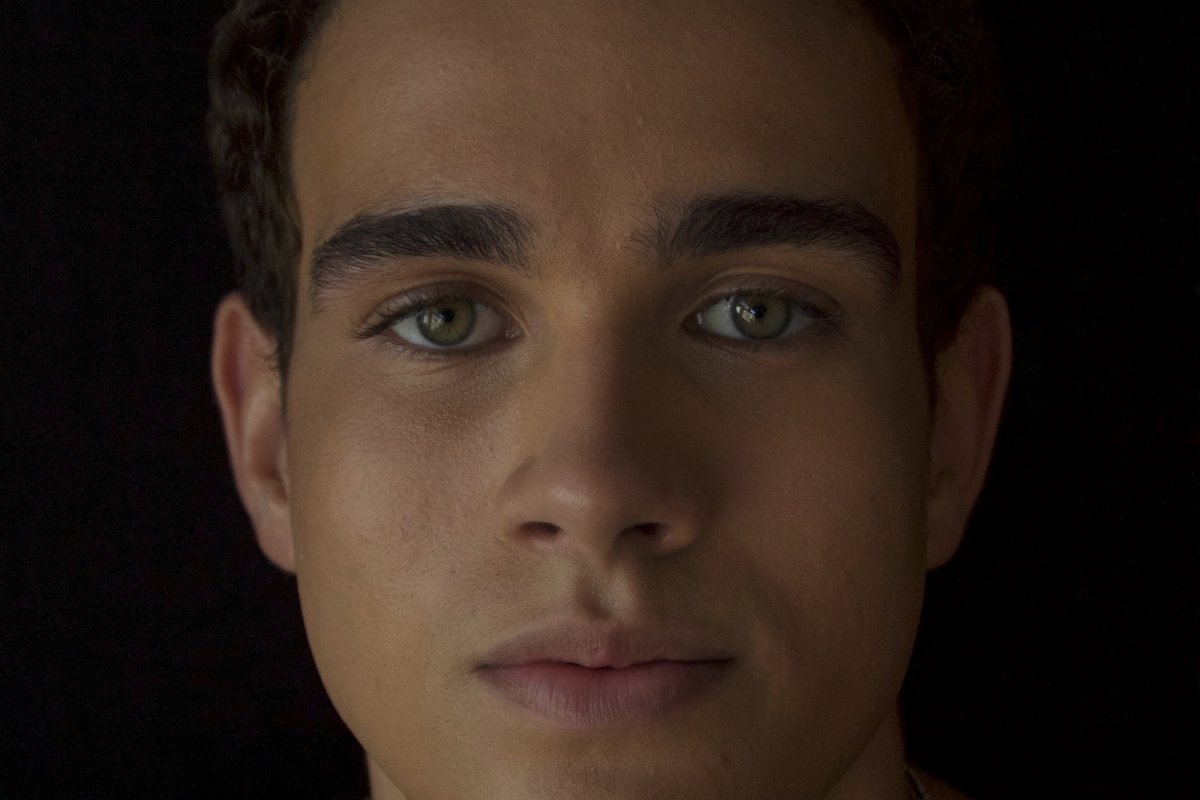 Rafa Almeida relata expectativa de cantar com a mãe, Solange Almeida, no Galinho