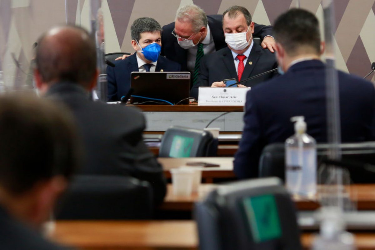 CPI: tratamento precoce permanece em relatório final e lista de investigados é aprovada