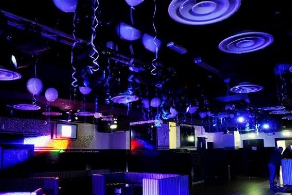 Itália planeja reabrir casas noturnas a partir de julho