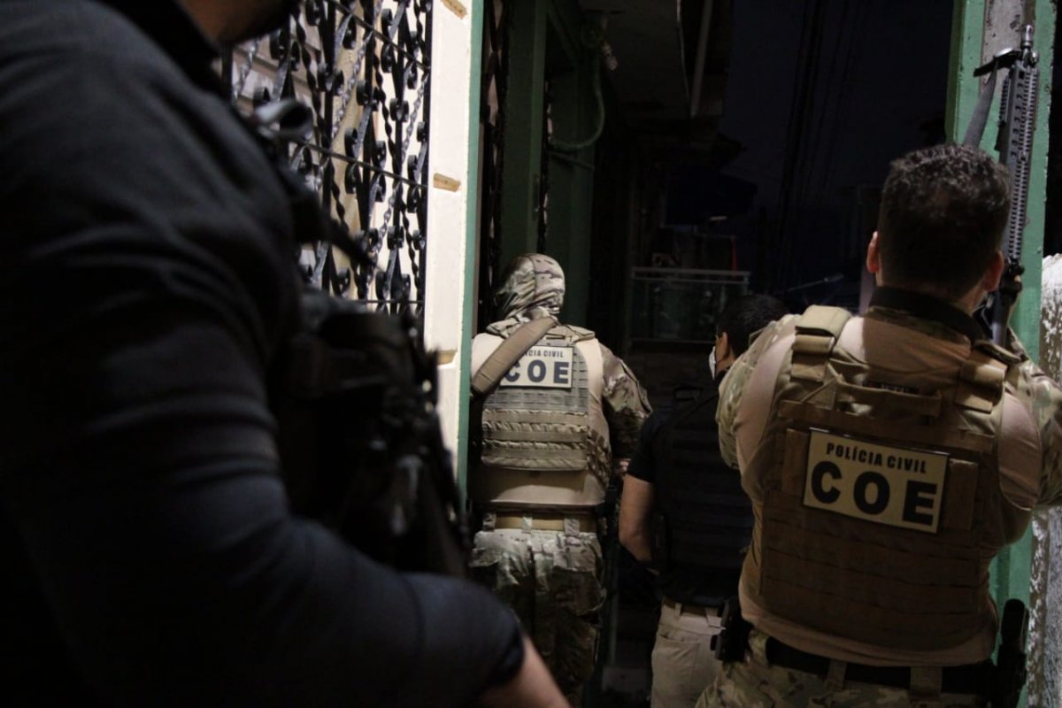 Polícia Civil cumpre mandados contra integrantes de organizações criminosas na Bahia e SP