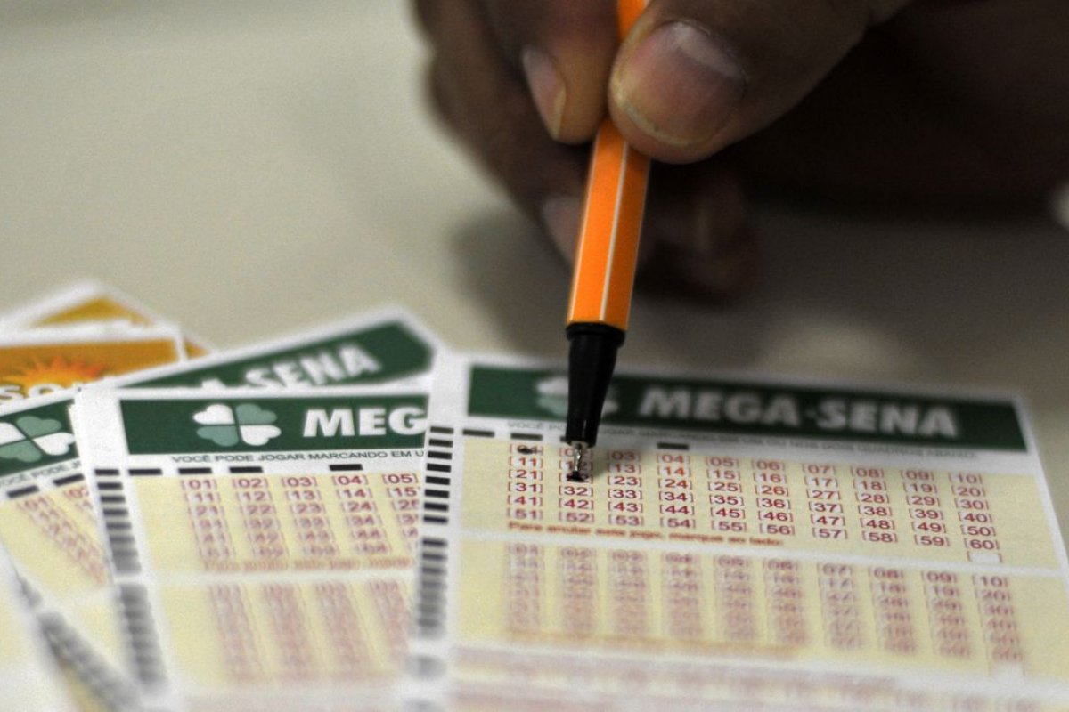 Mega-Sena sorteia prêmio de R$ 2,5 milhões nesta quarta-feira