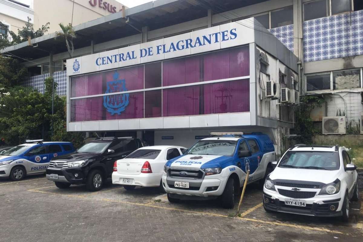 Policial é baleado em tentativa de assalto no Subúrbio Ferroviário de Salvador