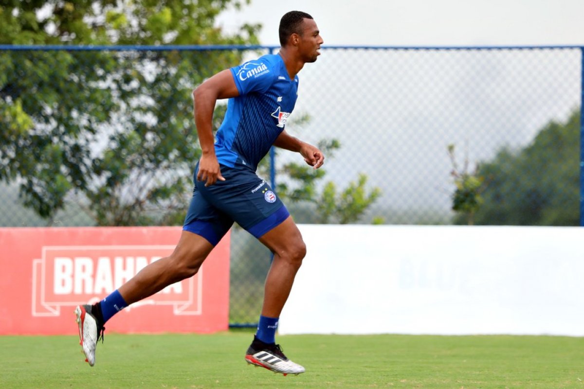 STJD: Luiz Otávio pega pena mínima e está livre para atuar pelo Bahia