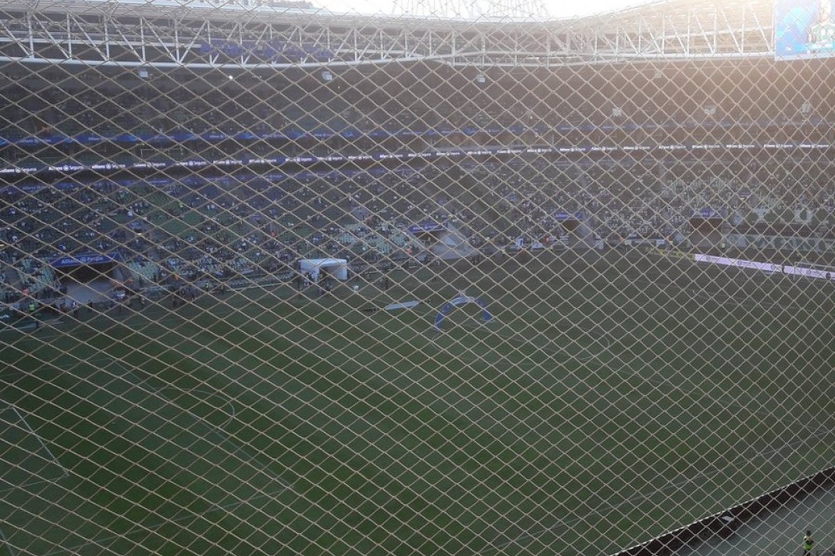 Procon afirma ter entrado em acordo com Palmeiras sobre rede na torcida visitante
