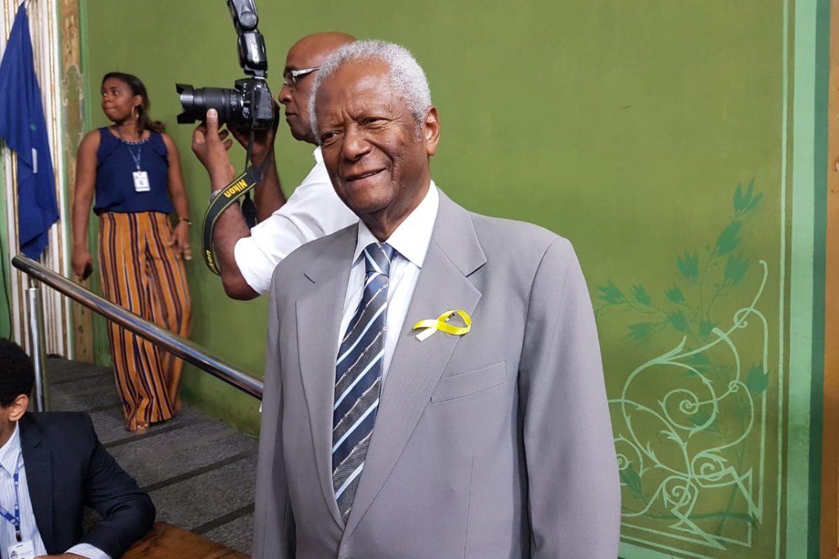 Edvaldo Brito diz que não votará contra próprio projeto 