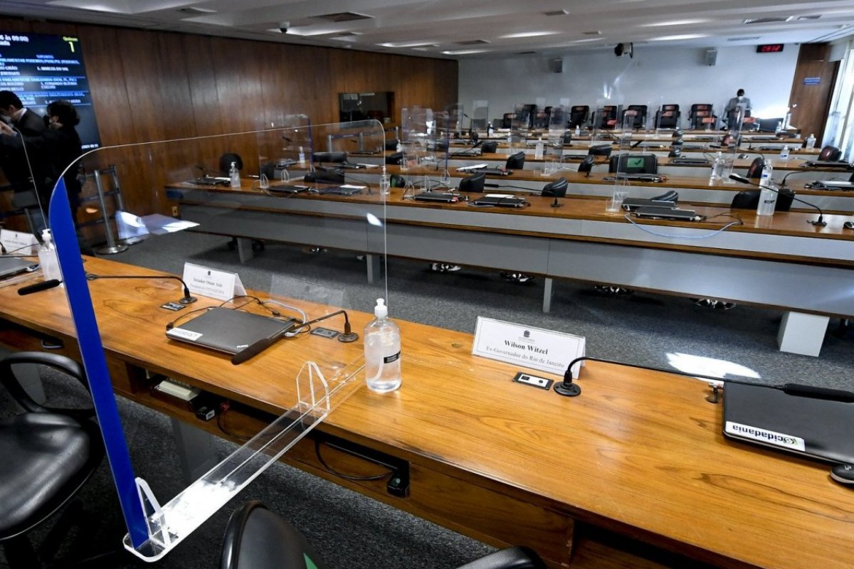 CPI ouve nesta quinta (24) o epidemiologista Pedro Hallal, da UFPel, e Jurema Werneck, do Movimento Alerta