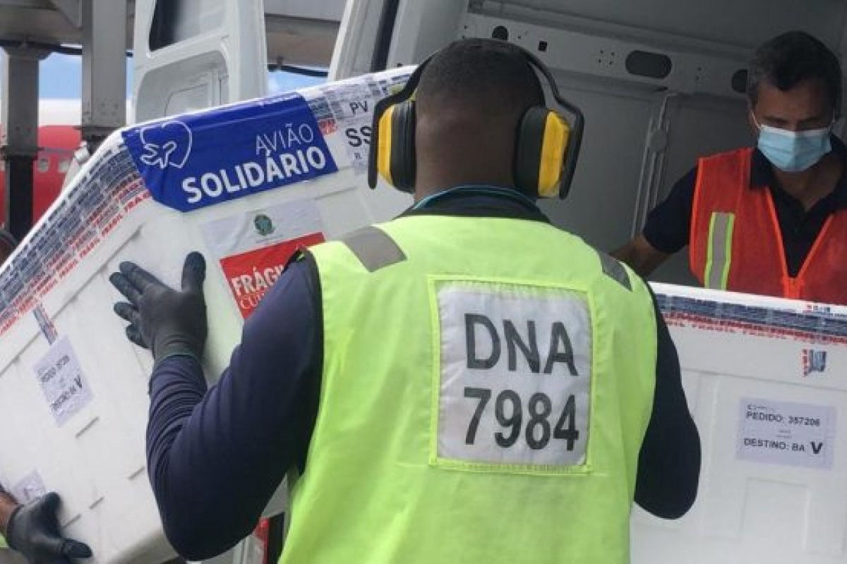 Bahia recebe primeiras doses da vacina Janssen nesta quinta-feira (24)