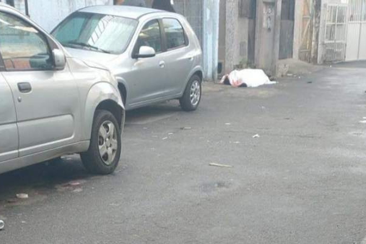 Homem é assassinado a tiros nesta quinta-feira (24), em Salvador