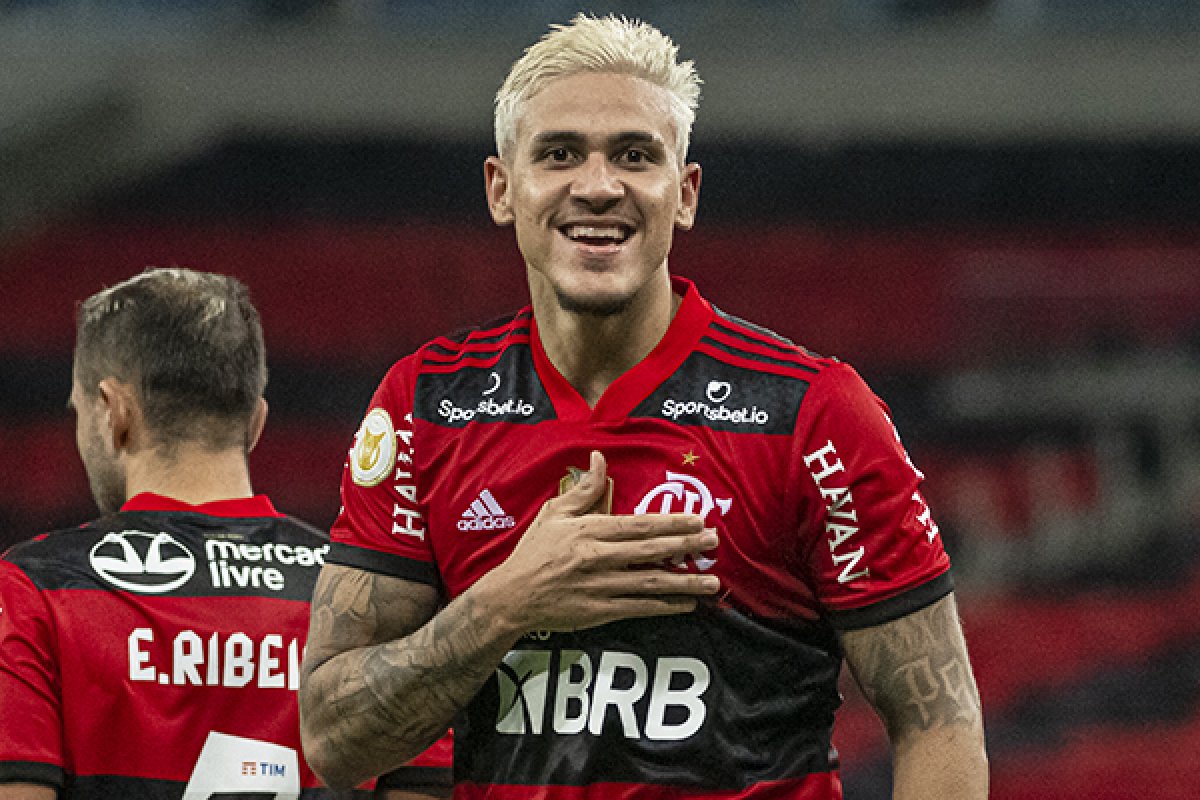 CBF vai permitir que Pedro se apresente nas Olimpíadas só após Gabigol voltar ao Flamengo