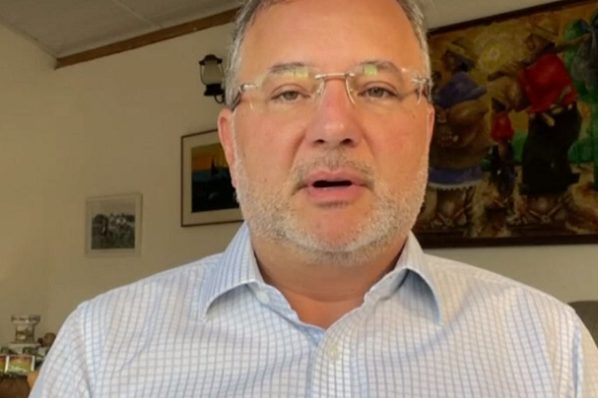 "Torcemos para o melhor, mas nos preparamos para o pior", diz Vilas-Boas sobre aglomerações no São João