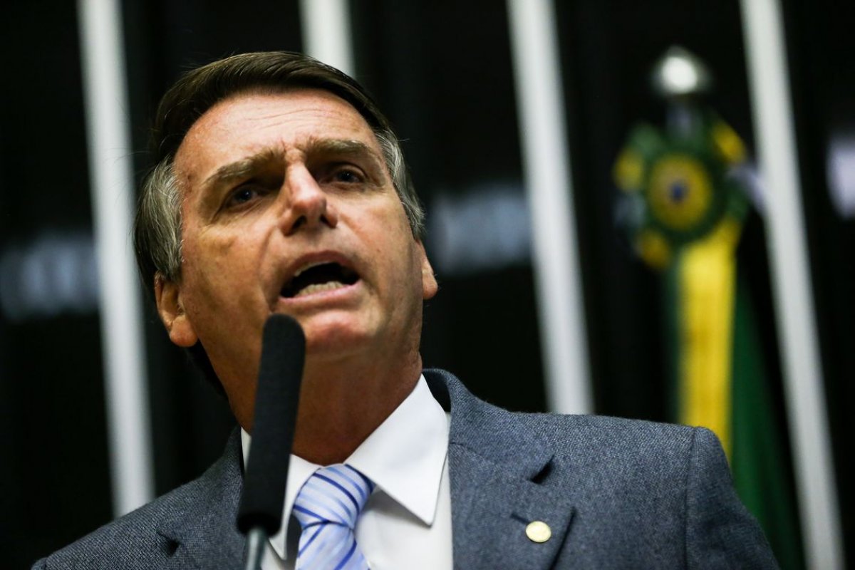 Bolsonaro descarta recriação de CPMF e aumento de tributos