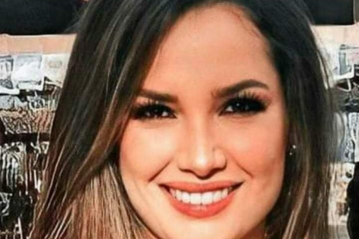 Viva o AMOR! Juliette faz tatuagem em homenagem à mãe e vice-versa