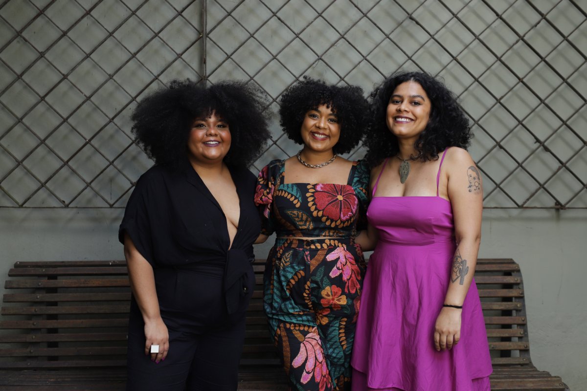 Avon e Indique Uma Preta abrem inscrições para o programa Sou Potência que irá selecionar estagiárias negras na Bahia e em São Paulo