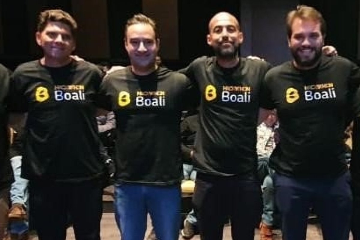 Empresários se reúnem para discutir soluções para o mercado de food service