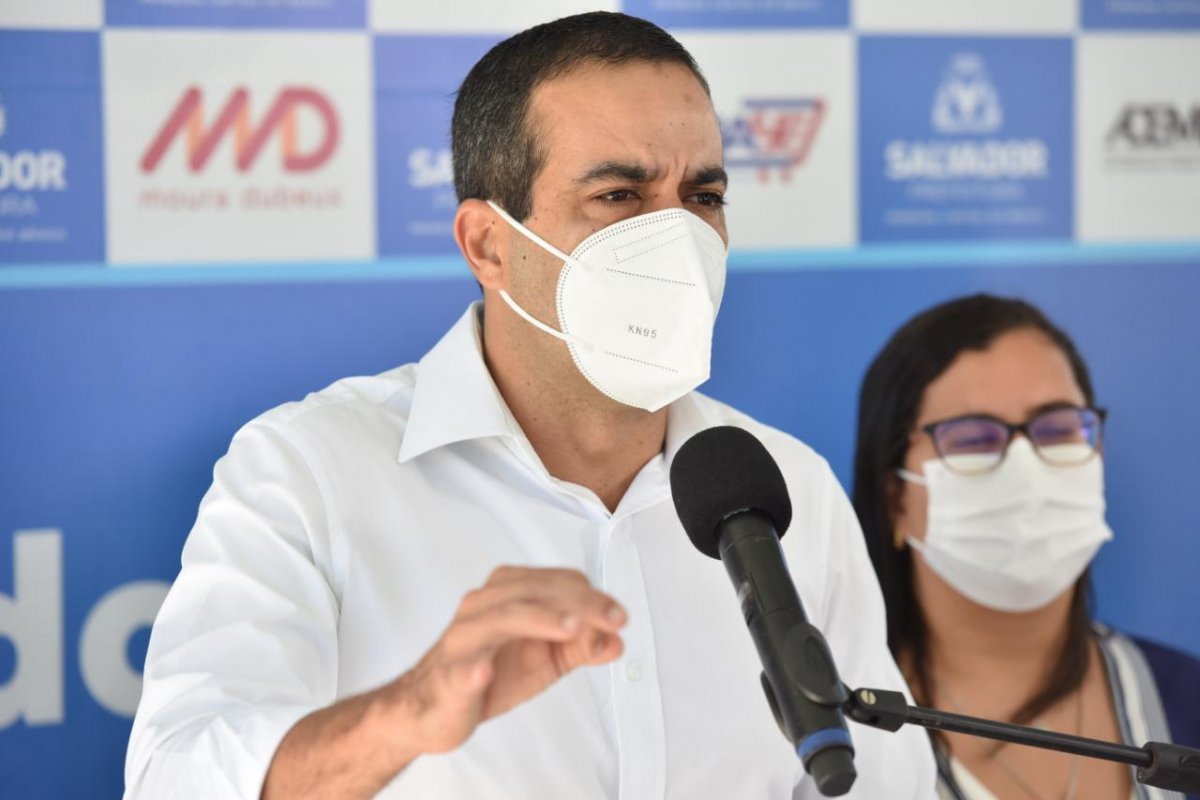 Defensoria da Bahia cobra vacinação de moradores de rua a Bruno Reis