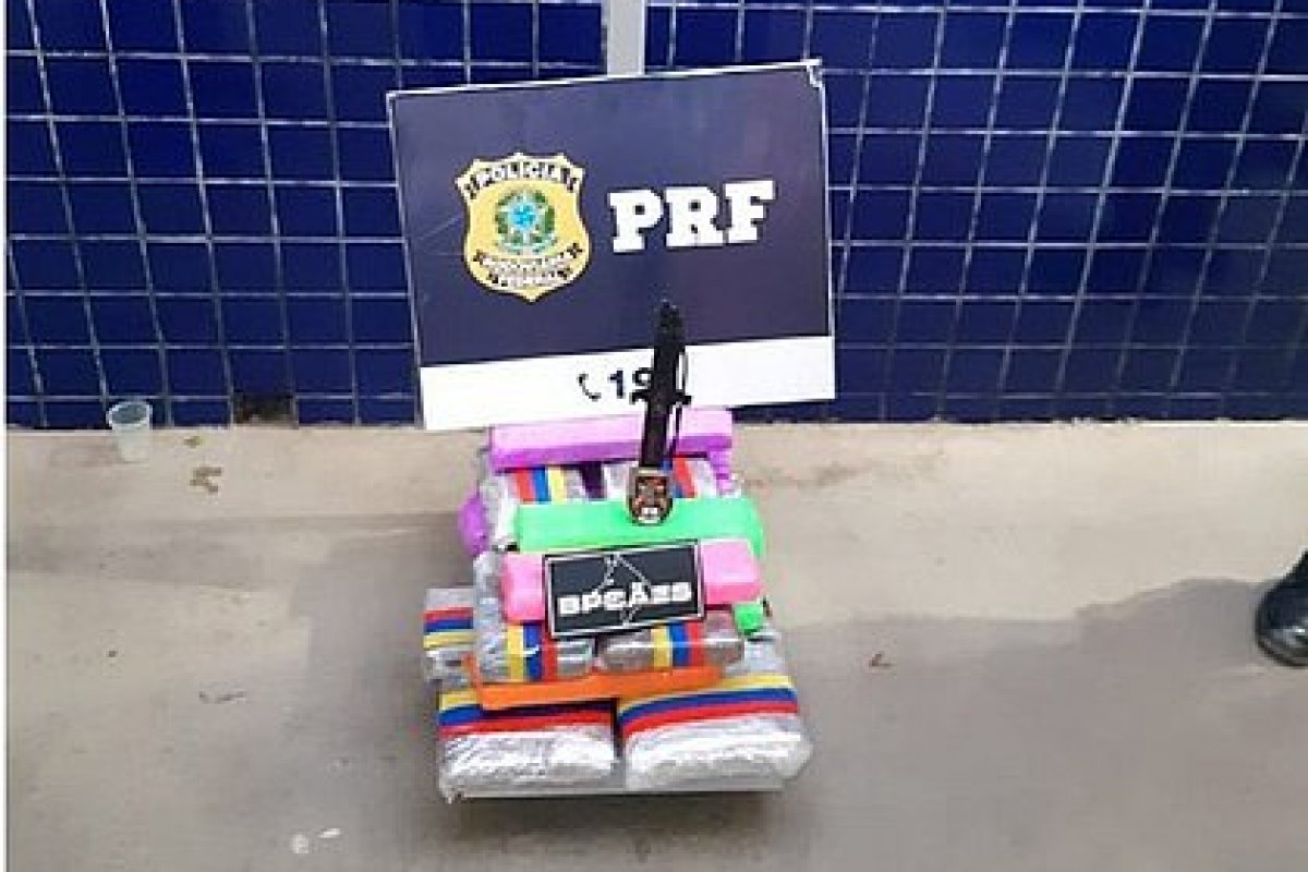 Mulher é presa em Barreiras com maconha, cocaína e haxixe