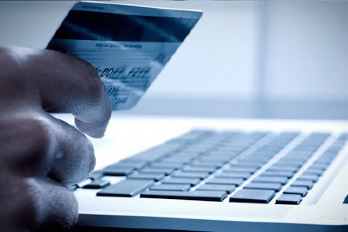 6 em cada 10 pessoas foram vítimas de fraude financeira em 12 meses, diz CNDL/SPC Brasil