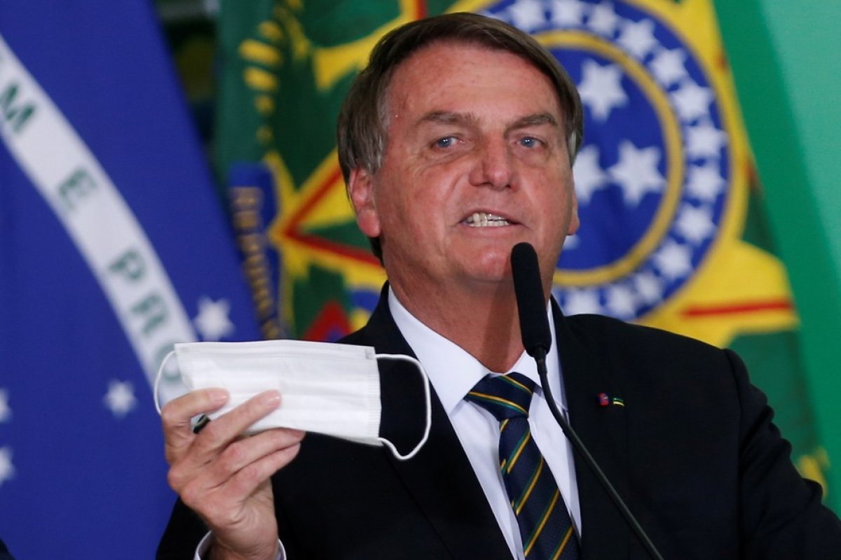 Levantamento do Ipec revela que Bolsonaro perdeu 53% dos eleitores de 2018