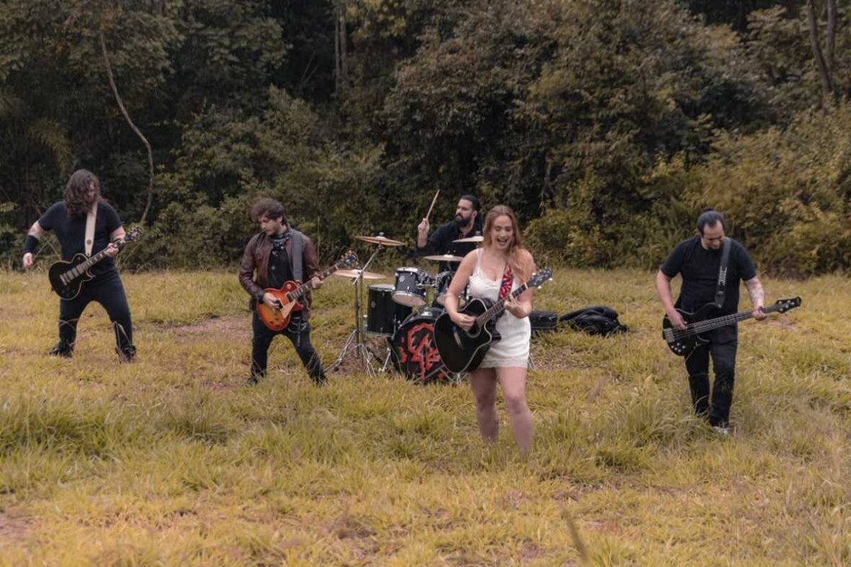 Allen Key lança seu quarto e último single 'Love You More'