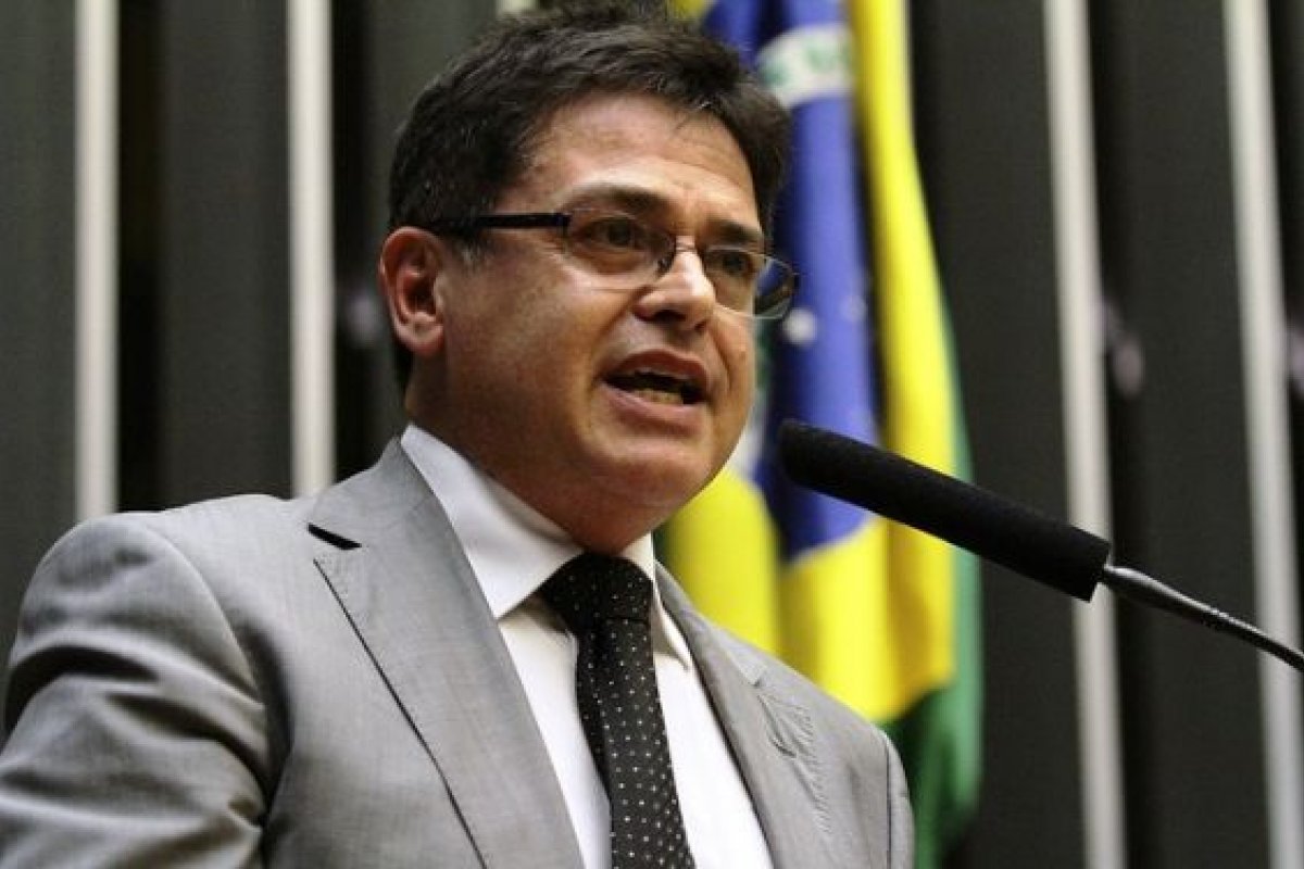 PGR denuncia deputado federal por desvio de R$ 1 milhão da Apae