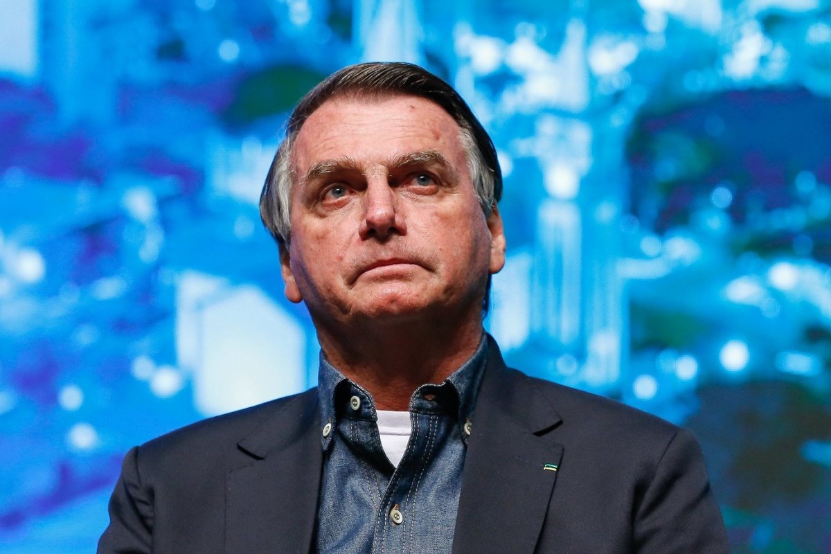 Covaxin: Bolsonaro rebate acusações de corrupção e diz que é invenção da oposição