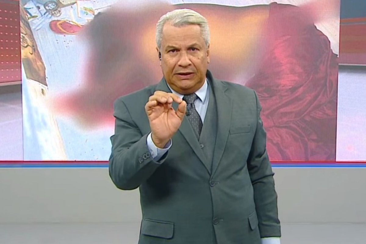 Sikêra Jr. perde patrocínios na RedeTV após xingar gays de 'raça desgraçada'